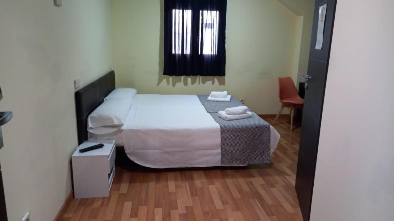 Las Olivas- Borox Aparthotel Sesena Nuevo Exterior photo